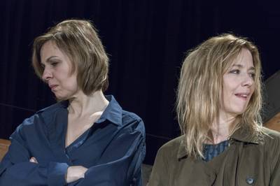 Dühöngő ifjúság Dühöngő ifjúság