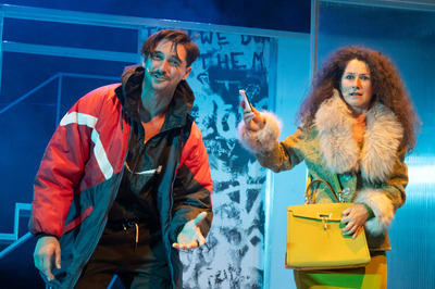 Akár • Akárki Akár • Akárki