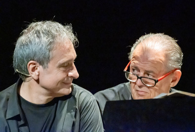 Füves könyv – Az emberi utazás Füves könyv – Az emberi utazás