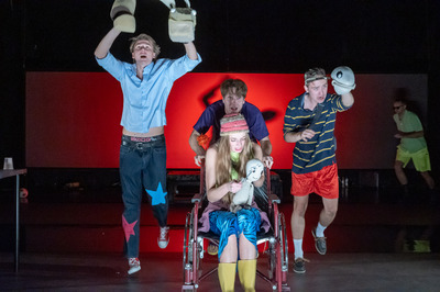 Itt, ott és mindenhol Itt, ott és mindenhol