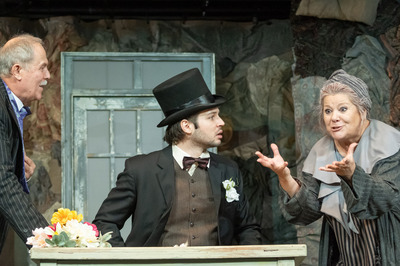 Máli néni Máli néni